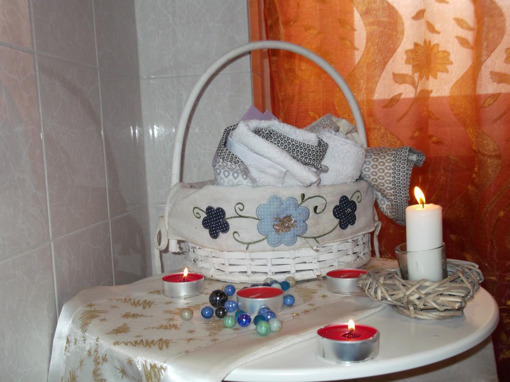 B&B Mary'S House Чампино Номер фото